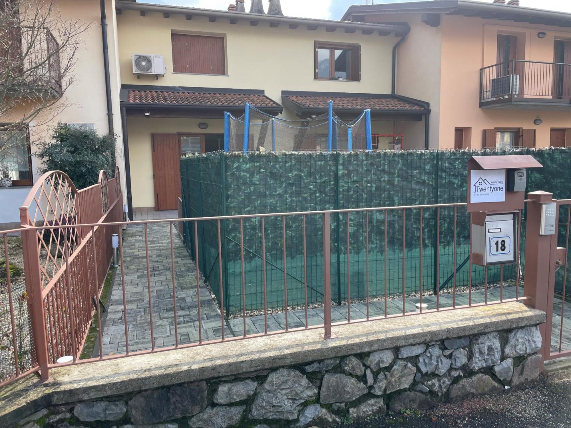 Twentyone Holiday Home Pisogne Esterno foto